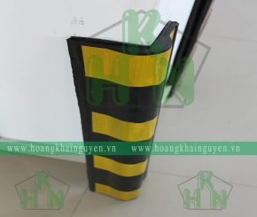 Ốp góc cột bằng cao su