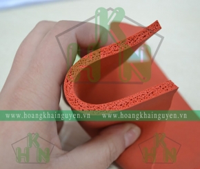 Cuộn silicon xốp đỏ dày 10mm